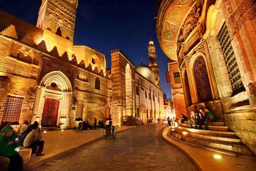 Cairo: El-Moez Street, Cairo Tower, and El-Fishawy CafÃ©