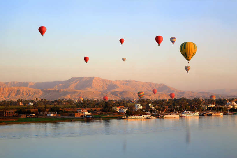 Balloon over Egypt